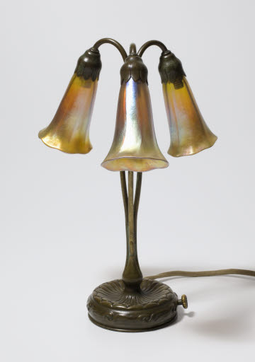 Tiffany Electric Lamp - Lamp, Table