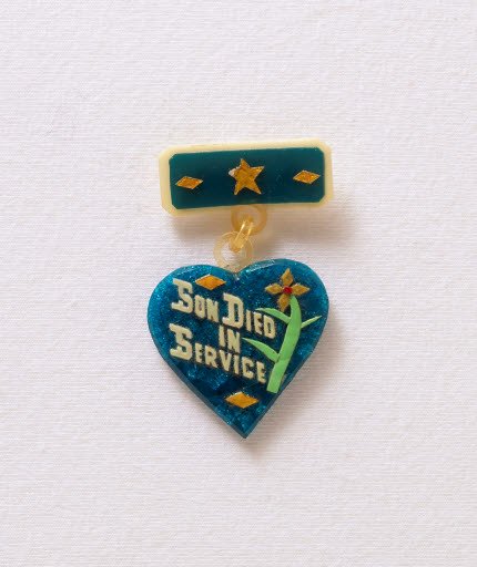 Gold Star Mother's Pin - Pin, Military